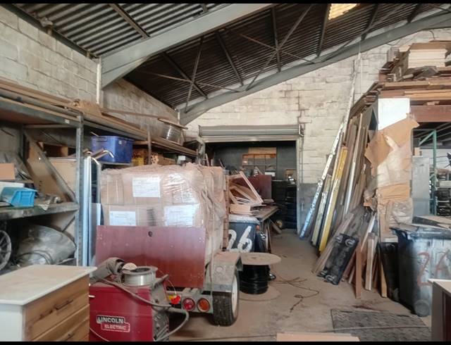 500M² WAREHOUSE FOR SALE IN ONVERWACHT